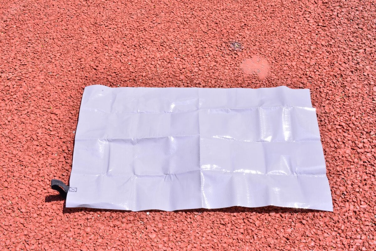 ダイソーのレジャーシート7選!厚手のものやおしゃれな使い方も紹介