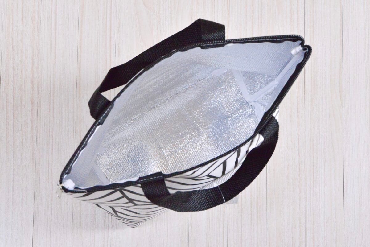 ダイソー保冷バッグ6選|小さめから大きいサイズまで紹介!保冷力も検証