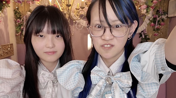 秋葉原の黒髪メイド、“すっぴん”大公開→フルメイクすると…… 別人級の大変身に驚き 「しぬwww」「信じられない」
