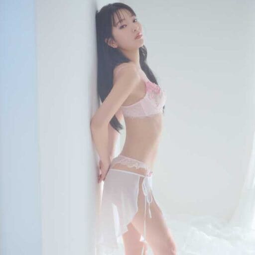 【ラヴィジュール】田中芽衣が着こなす♡華やかで優美な「シャイニーバタフライ」をご紹介