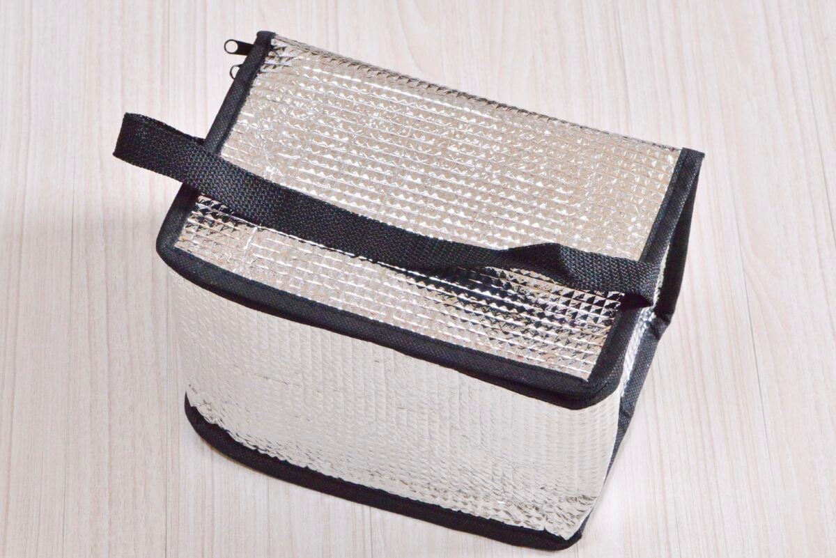 ダイソー保冷バッグ6選|小さめから大きいサイズまで紹介!保冷力も検証