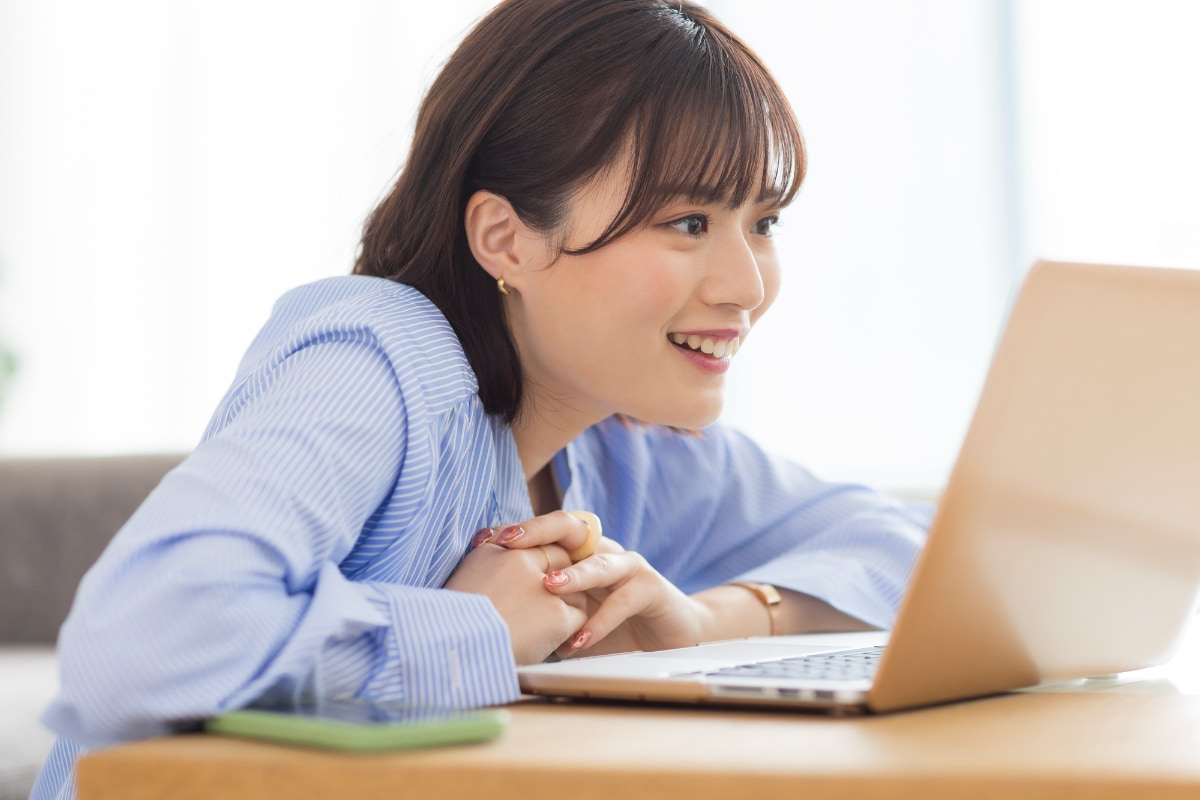 女性におすすめの転職サイト12選｜年代別やタイプ別に最適なサービスを比較