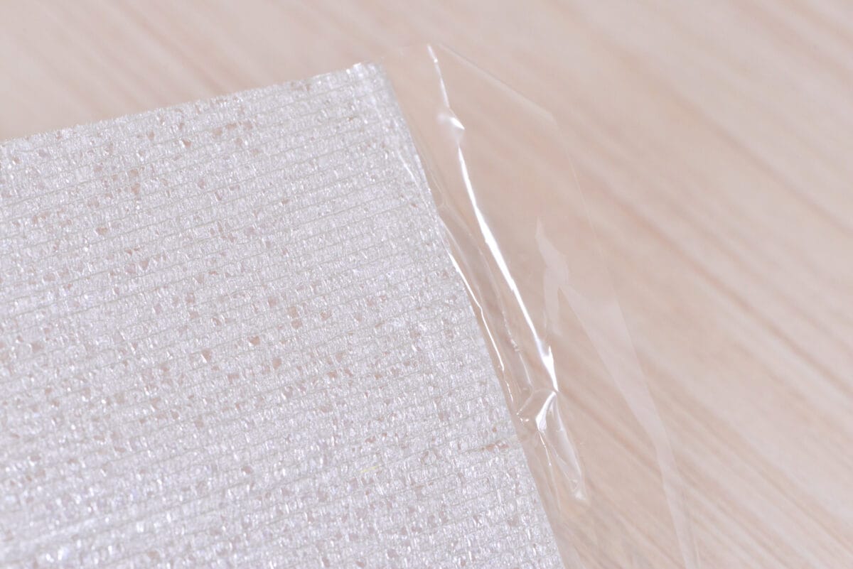 【ダイソー】リメイクシート6選!人気の新作紹介やはがせるかの検証も