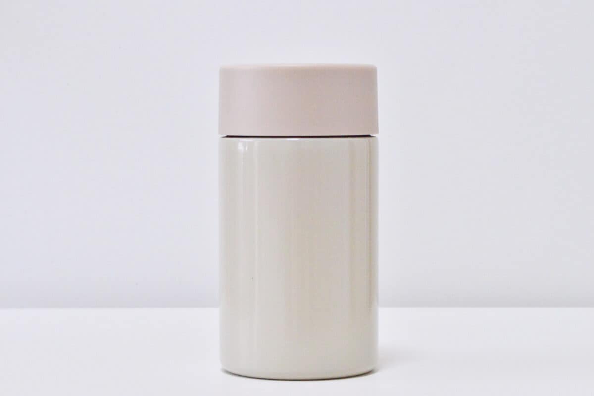 【ダイソー】水筒・ウォーターボトルおすすめ5選|肩掛けアイテムも紹介