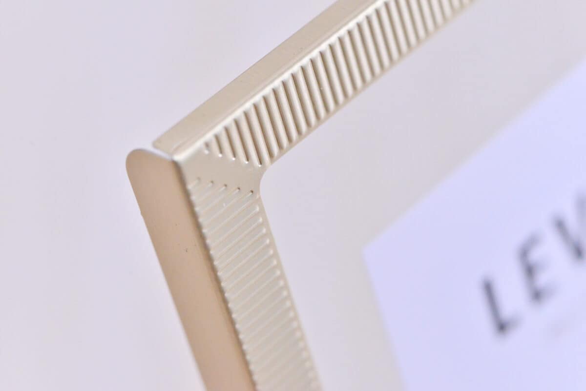 【ダイソー】フォトフレーム6選!おしゃれな写真立てを厳選