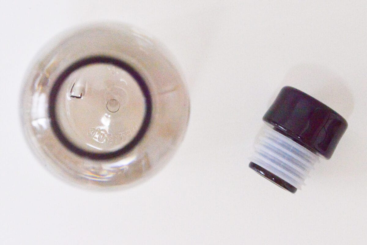 【ダイソー】水筒・ウォーターボトルおすすめ5選|肩掛けアイテムも紹介