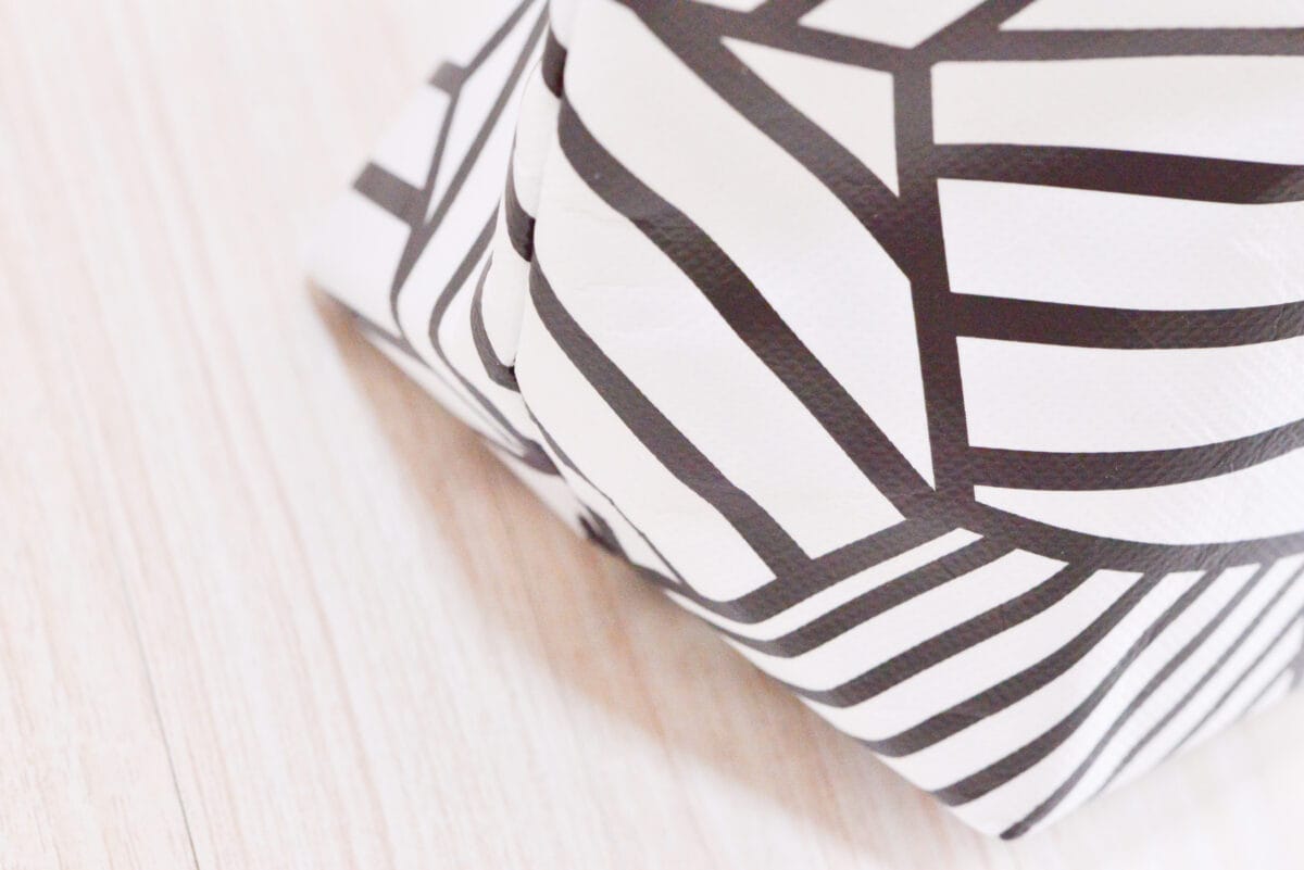 ダイソー保冷バッグ6選|小さめから大きいサイズまで紹介!保冷力も検証