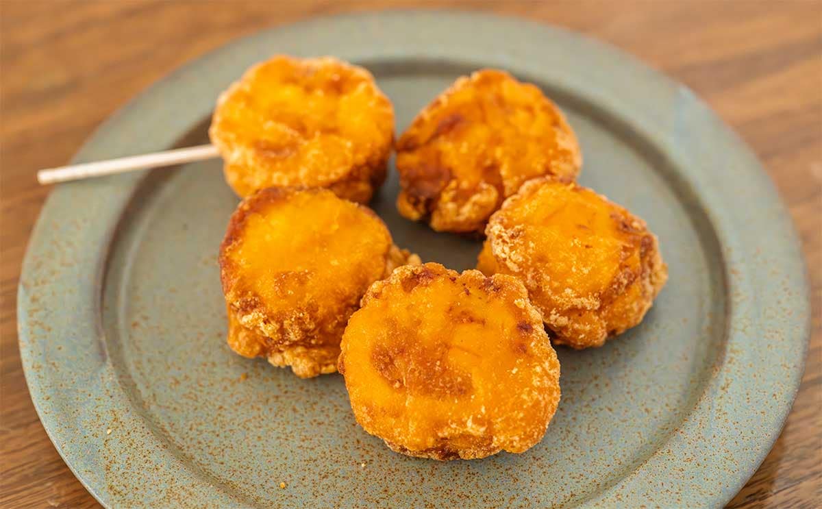 「美味いなこれ」ローソンの【からあげクン】新作はまさかの粒入り!? 食感がクセになる一品