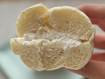 「めっっっっっっちゃ美味い」真っ白パンって？【ファミマ】話題の新商品