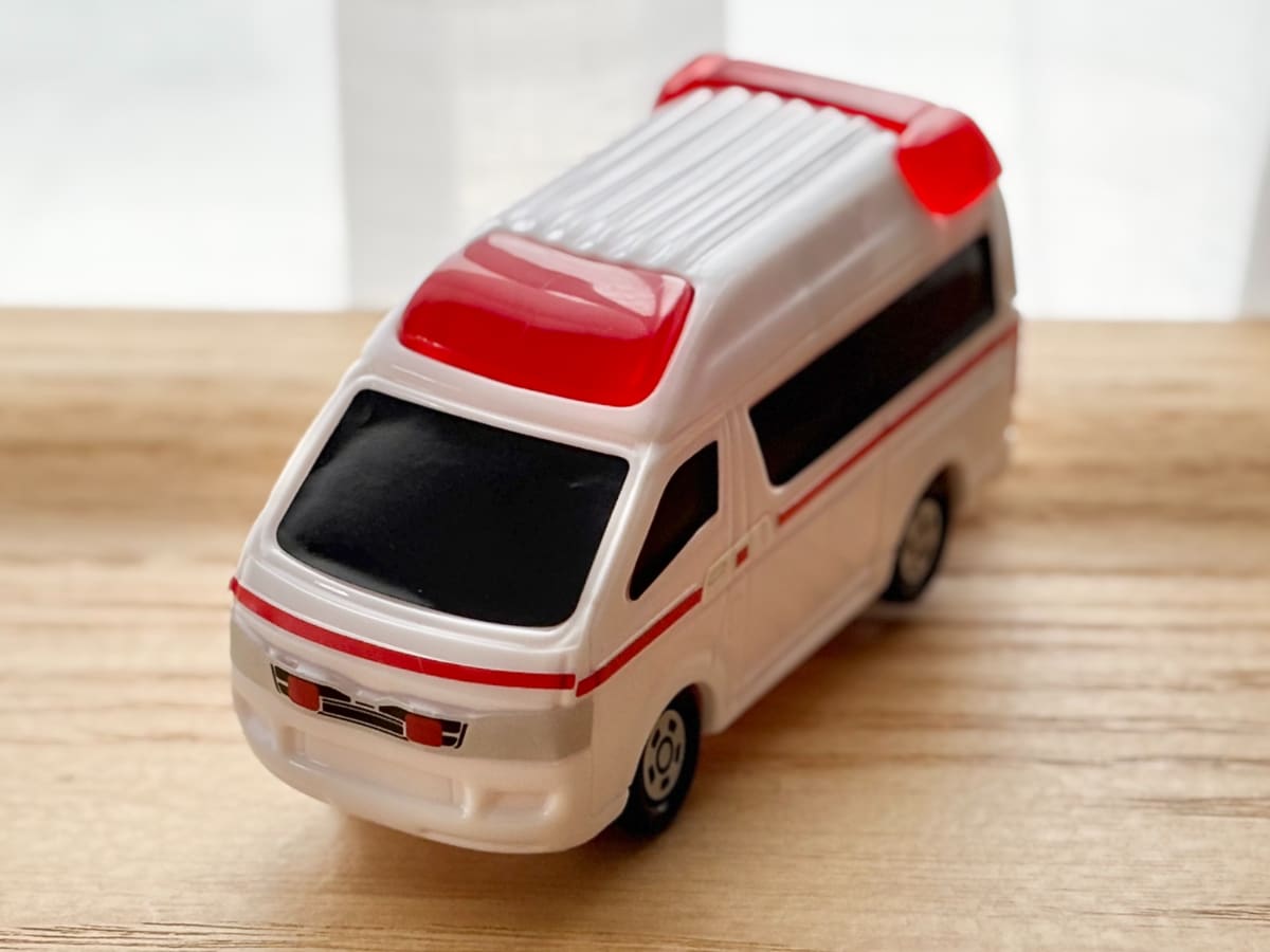 今年のトミカは一味違う!「今までにない」【ハッピーセット】に大興奮!