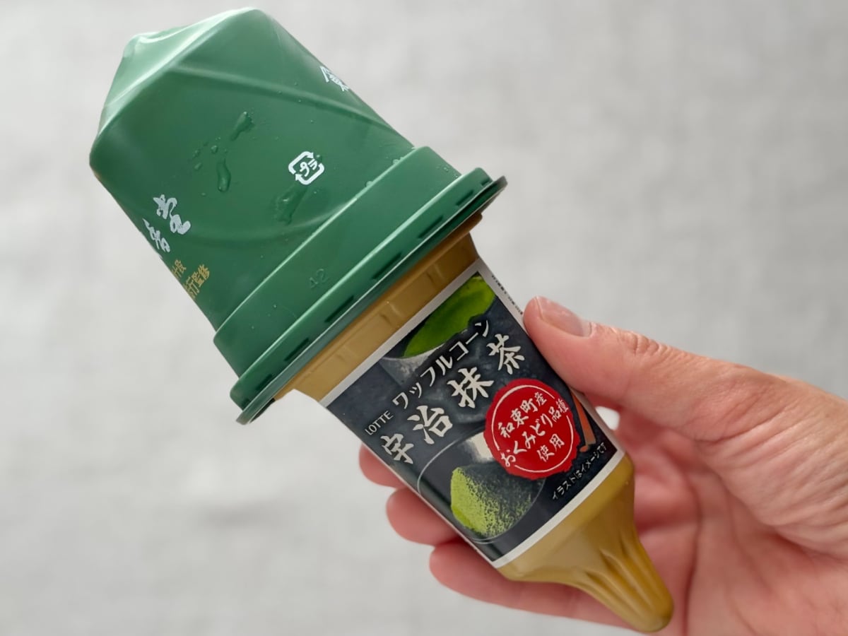 超リッチな抹茶味に驚愕！【ファミマ限定】の高級アイスは贅沢なおいしさ