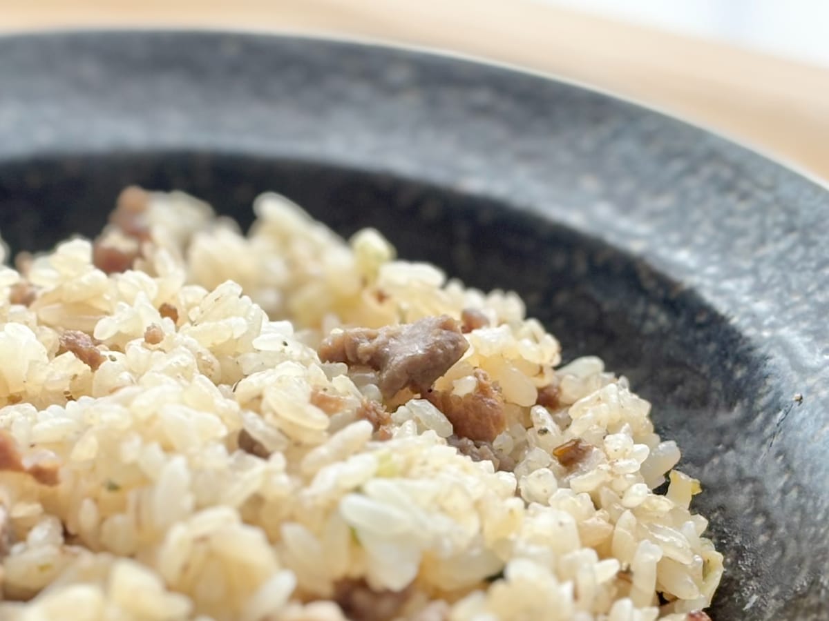 レンチンでこれはスゴいぞ！【ファミマ】の冷凍食品が辛ウマすぎた……