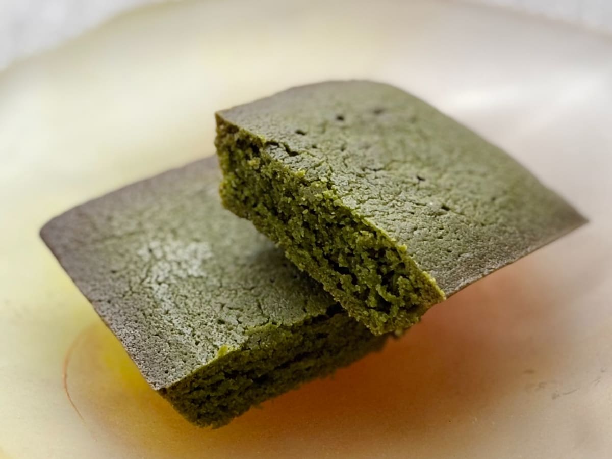 「超絶抹茶」「食感も良すぎ」【ファミマ】大好評の限定スイーツって?