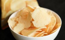 「食欲そそる」「神」【ファミマ】の新作『ポテチ』、マズいわけなくない!?