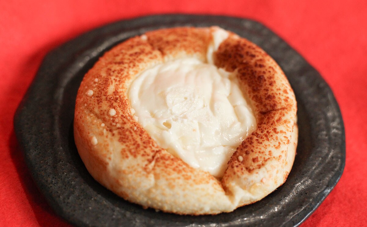 「美味い」と話題。【ローソン】の新作パンは“リベイク”推奨