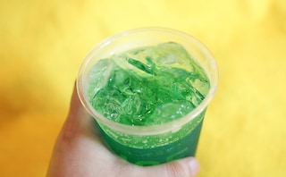 サントリーに感謝。おうちで簡単に『メロンソーダ』を作る方法