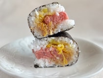 「これでもか！ってくらい入ってる」【ローソン】新作おにぎりに驚きの声