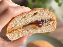 素朴な見た目で侮るなかれ！【ローソン】新作パンが逆詐欺レベルのウマさ