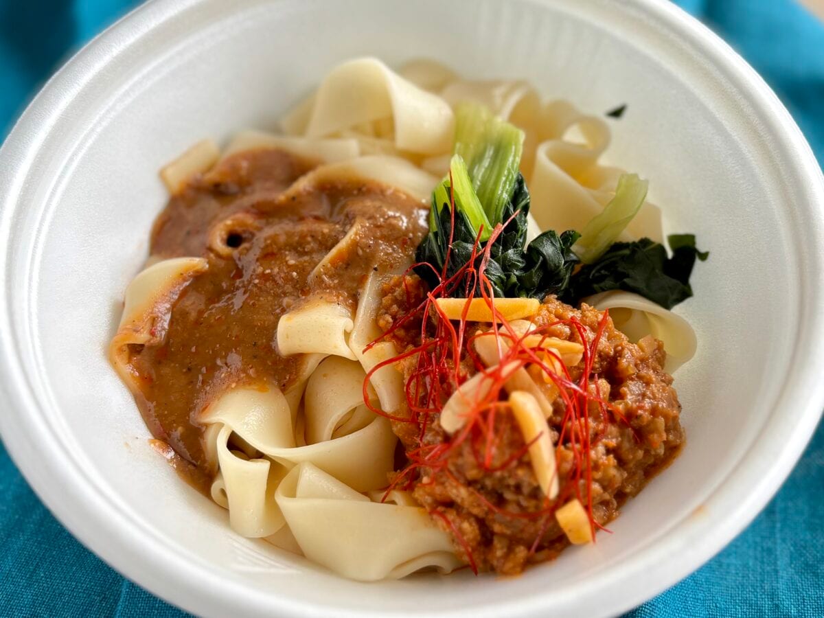 「まじで美味いからね!!」【ファミマ】爆売れした例の麺に「要注意」の声?