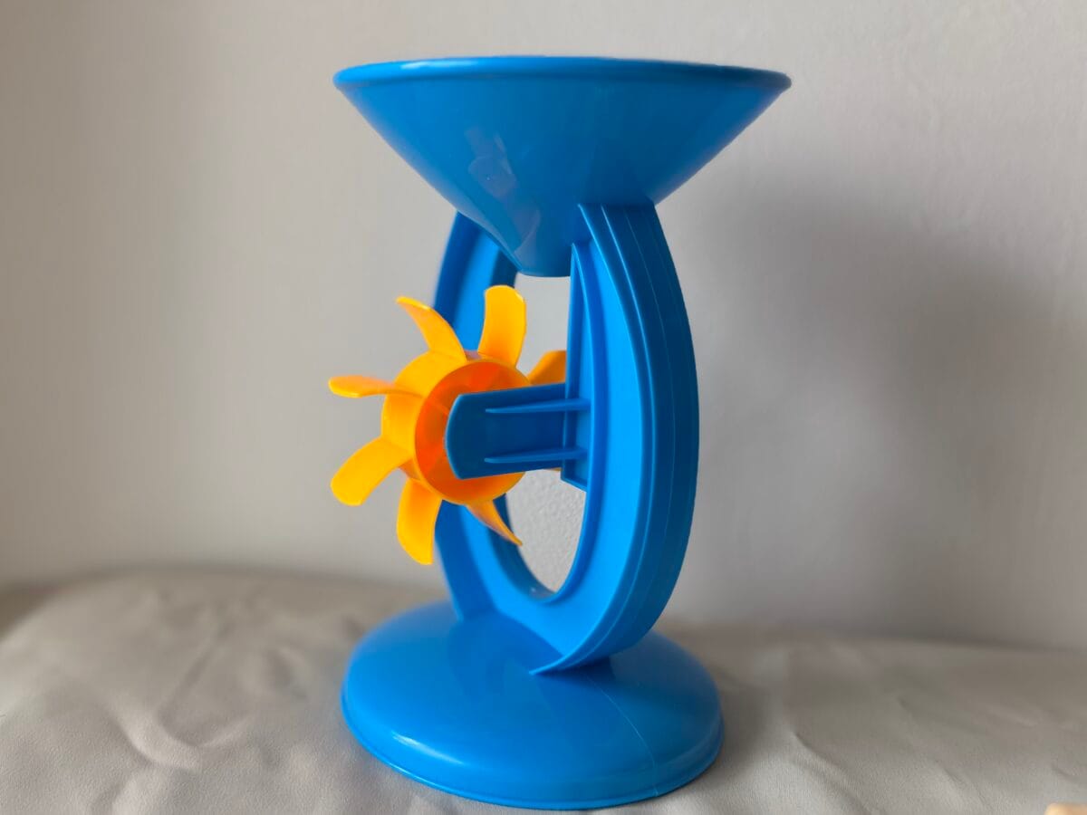 これも100均!?【セリア】おもちゃおすすめ人気8選!お風呂遊びや知育玩具も