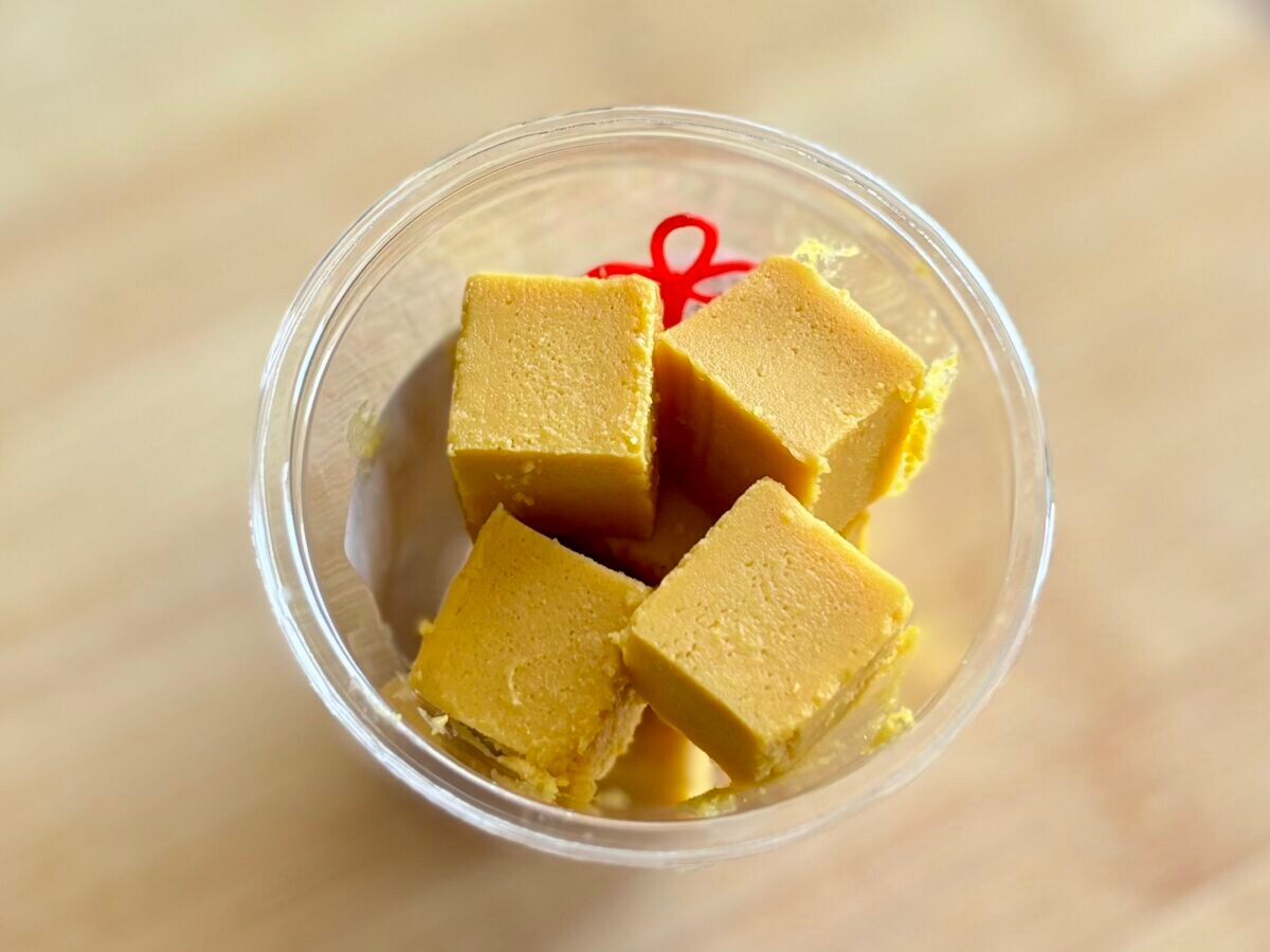 強めスパイスに好みが分かれそう【セブン】定番スイーツが変化球で新登場