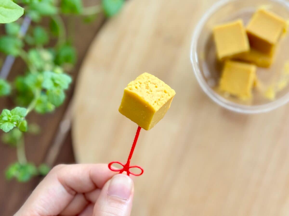 強めスパイスに好みが分かれそう【セブン】定番スイーツが変化球で新登場