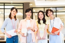 女性におすすめの転職サイト12選｜年代別やタイプ別に最適なサービスを比較