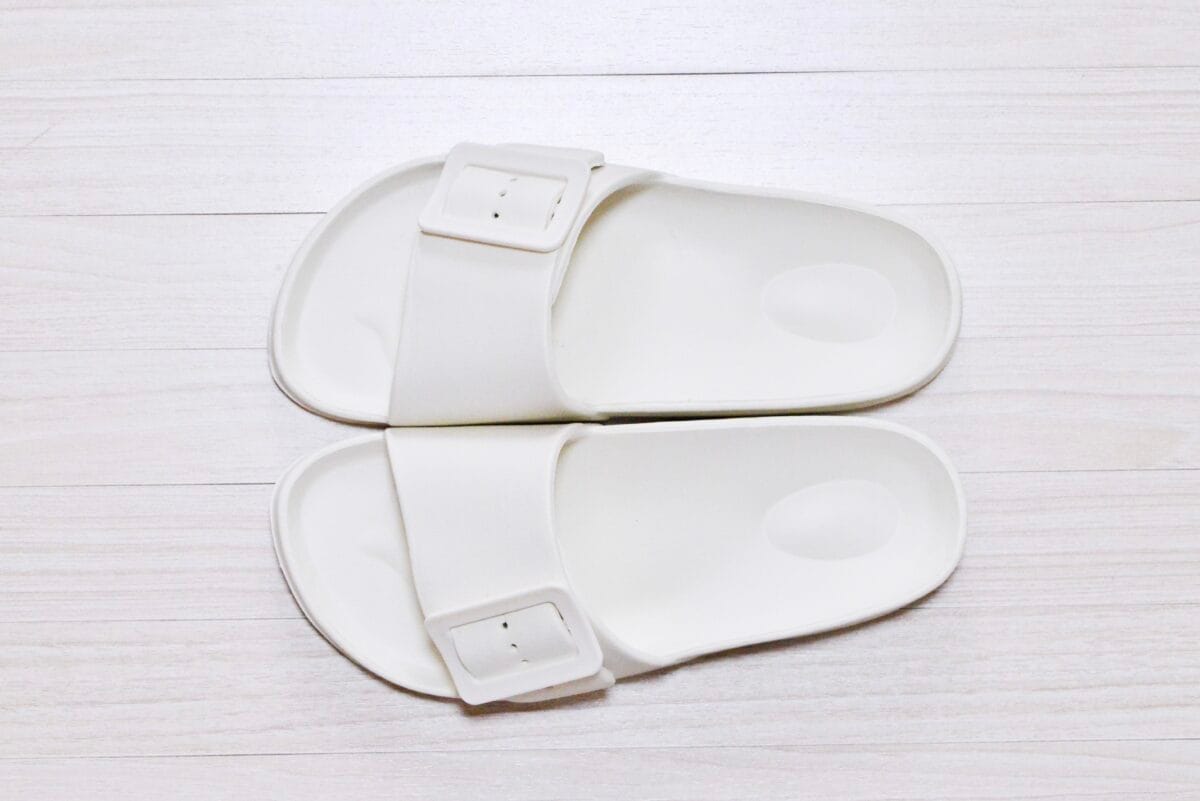 【ダイソー】サンダルの履き心地は？ビーチサンダルやEVAパンプスも紹介