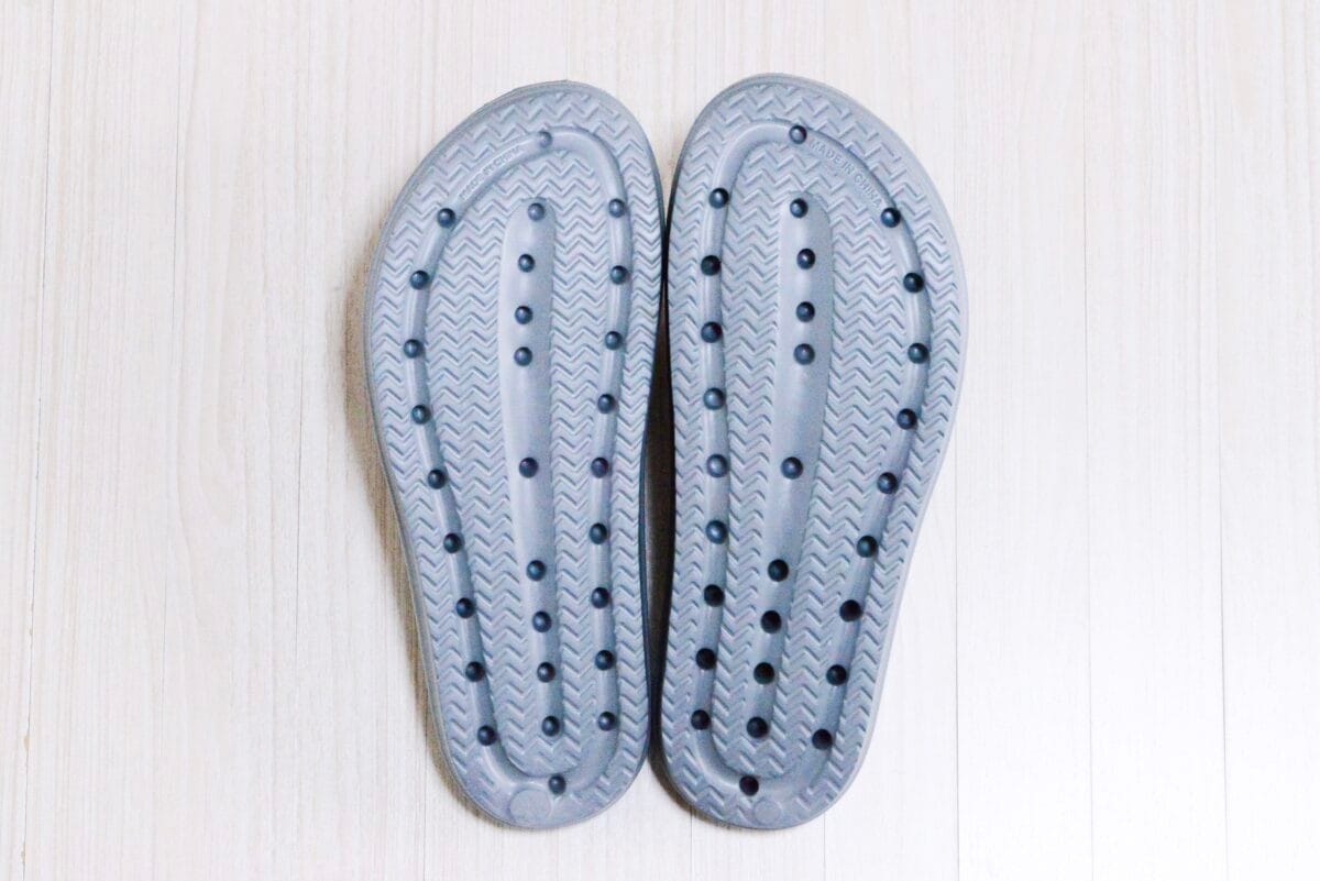 【ダイソー】サンダルの履き心地は?ビーチサンダルやEVAパンプスも紹介