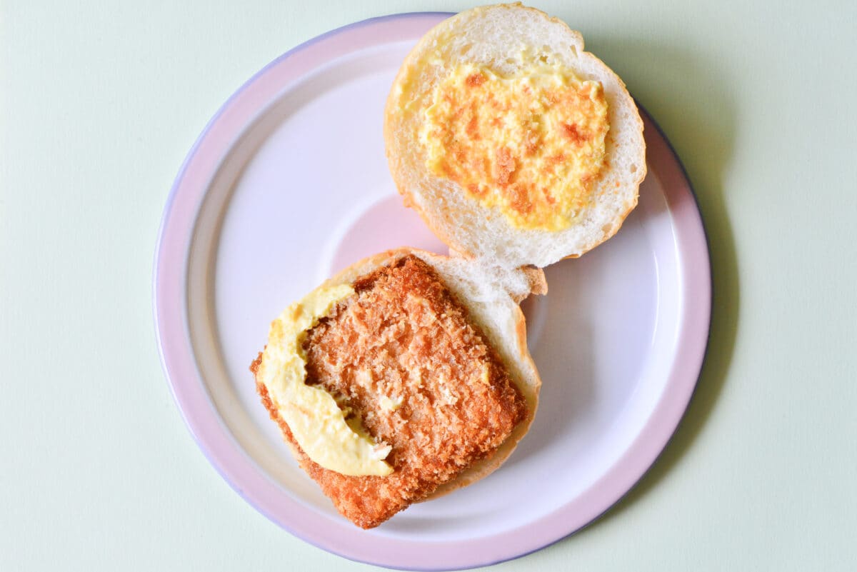 「めっちゃ美味しい」【セブン】マックに引けをとらないバーガーに感動