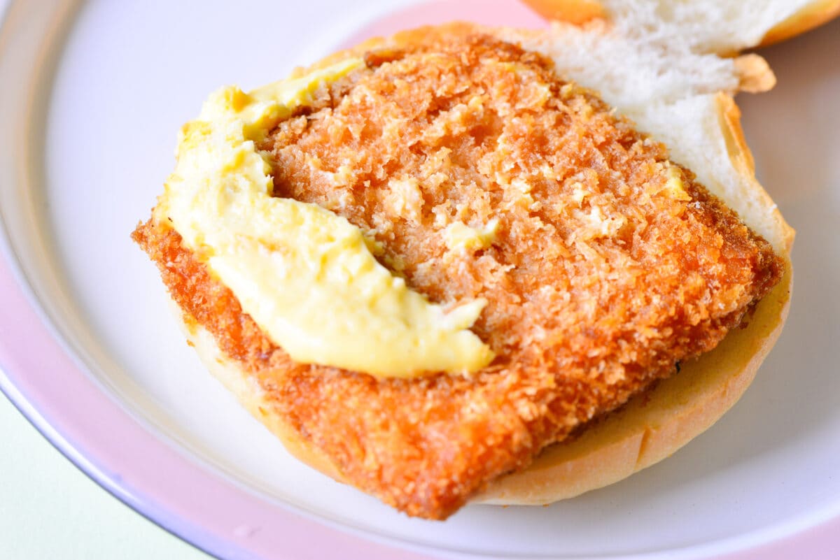 「めっちゃ美味しい」【セブン】マックに引けをとらないバーガーに感動