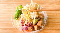 肉も野菜も麺も摂れて大満足！【ファミマ】菰田欣也シェフ監修の新商品