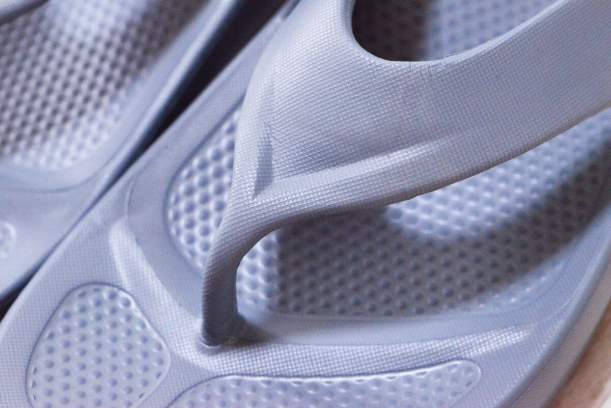 【ダイソー】サンダルの履き心地は?ビーチサンダルやEVAパンプスも紹介