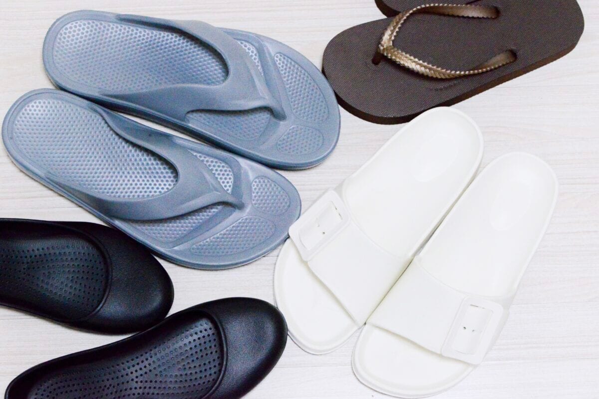 【ダイソー】サンダルの履き心地は実際どう？ビーチサンダルやEVAパンプスも紹介