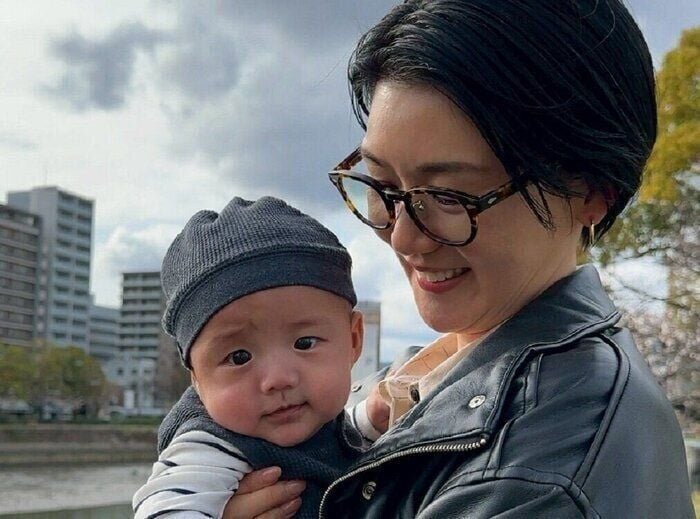 男の子のママ・元バレーボール選手栗原 恵。０カ月のときRSウイルスで入院！「判断が遅かったら危なかったかも」と言われ…
