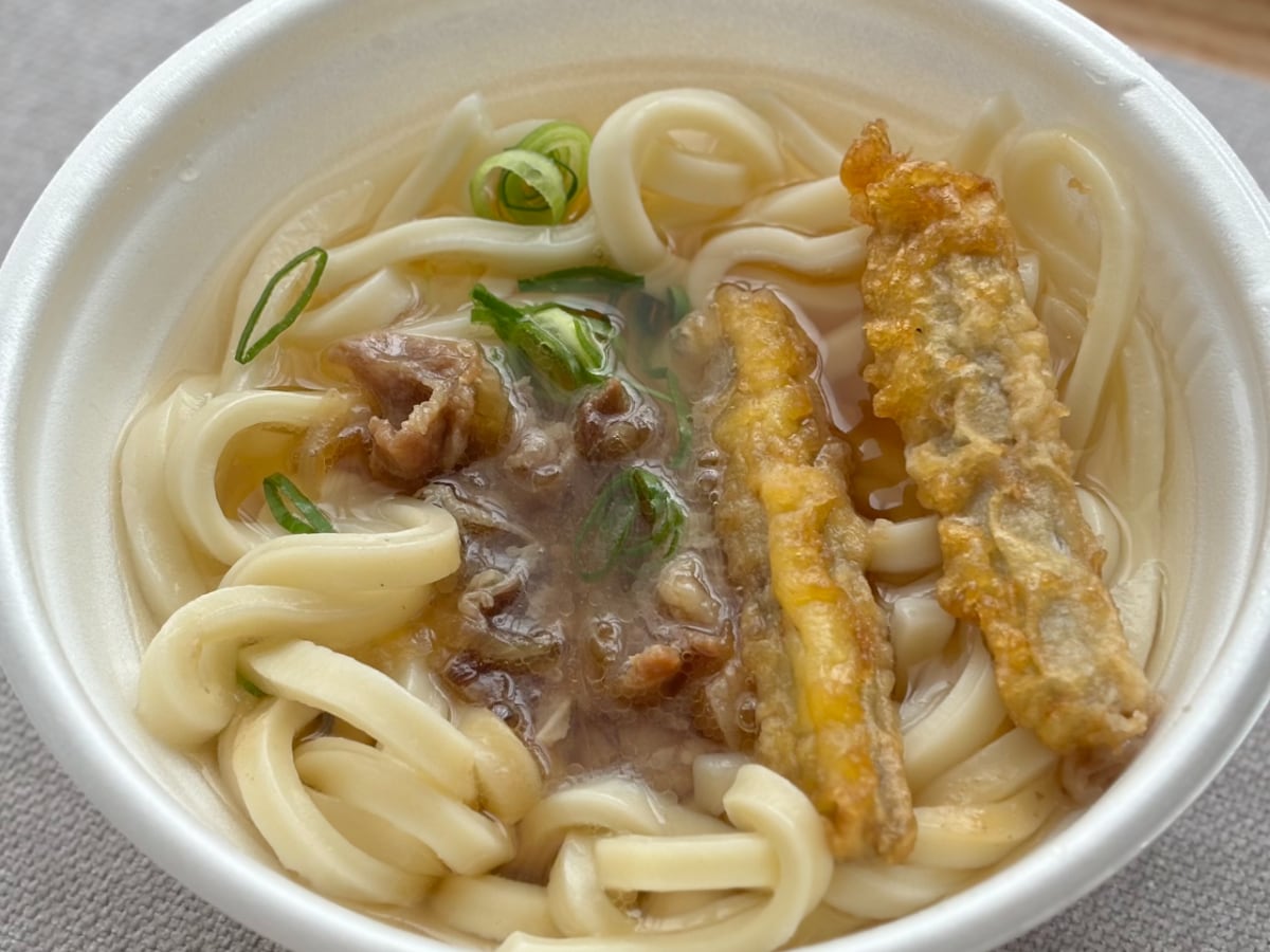 「全て完璧」「くっそ美味かった」【ファミマ】に人気店監修のうどん登場