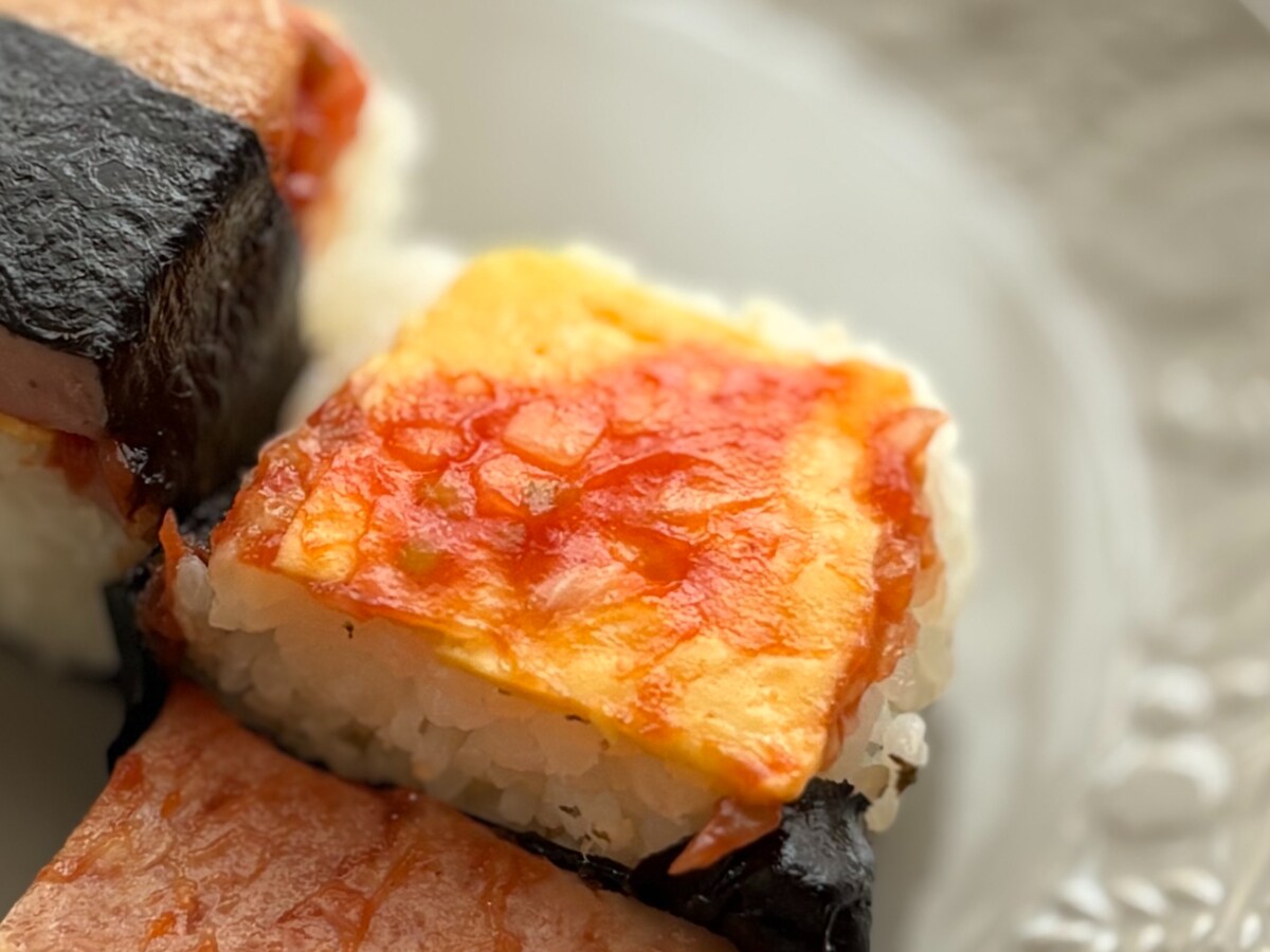 【ファミマ】の人気おむすびが〇〇風に!?もりもり食べちゃう新作って?