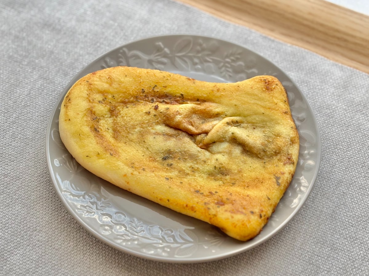 中身はみんな大好きなあの料理!【ファミマ】にもちもち食感のパン登場