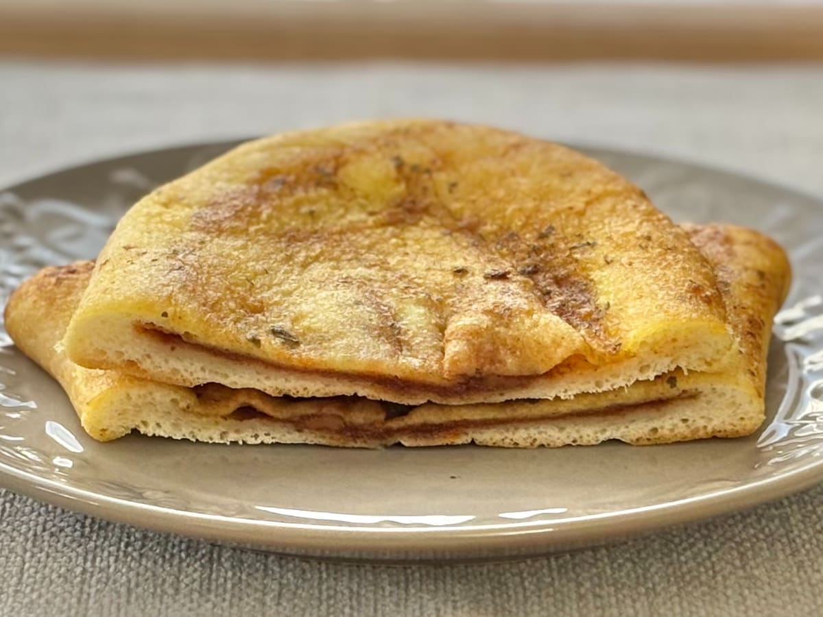 中身はみんな大好きなあの料理!【ファミマ】にもちもち食感のパン登場