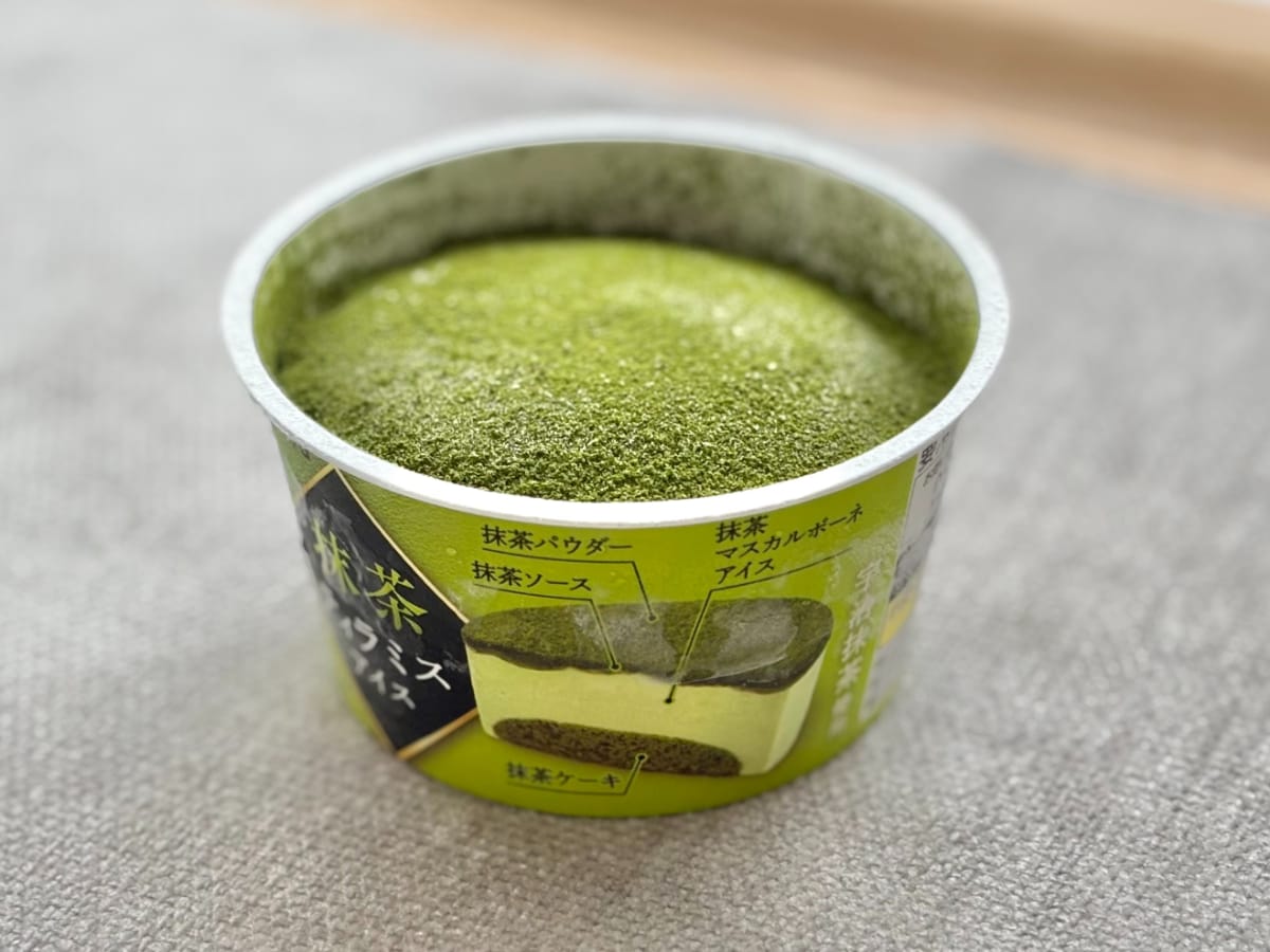 「後を引く美味しさ」「趣がある」【ファミマ限定】の抹茶アイスが贅沢♡