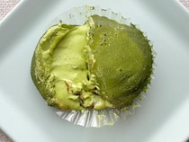 「流石に飲み物すぎる」「えぐいうまい」【セブン】の新作抹茶スイーツ