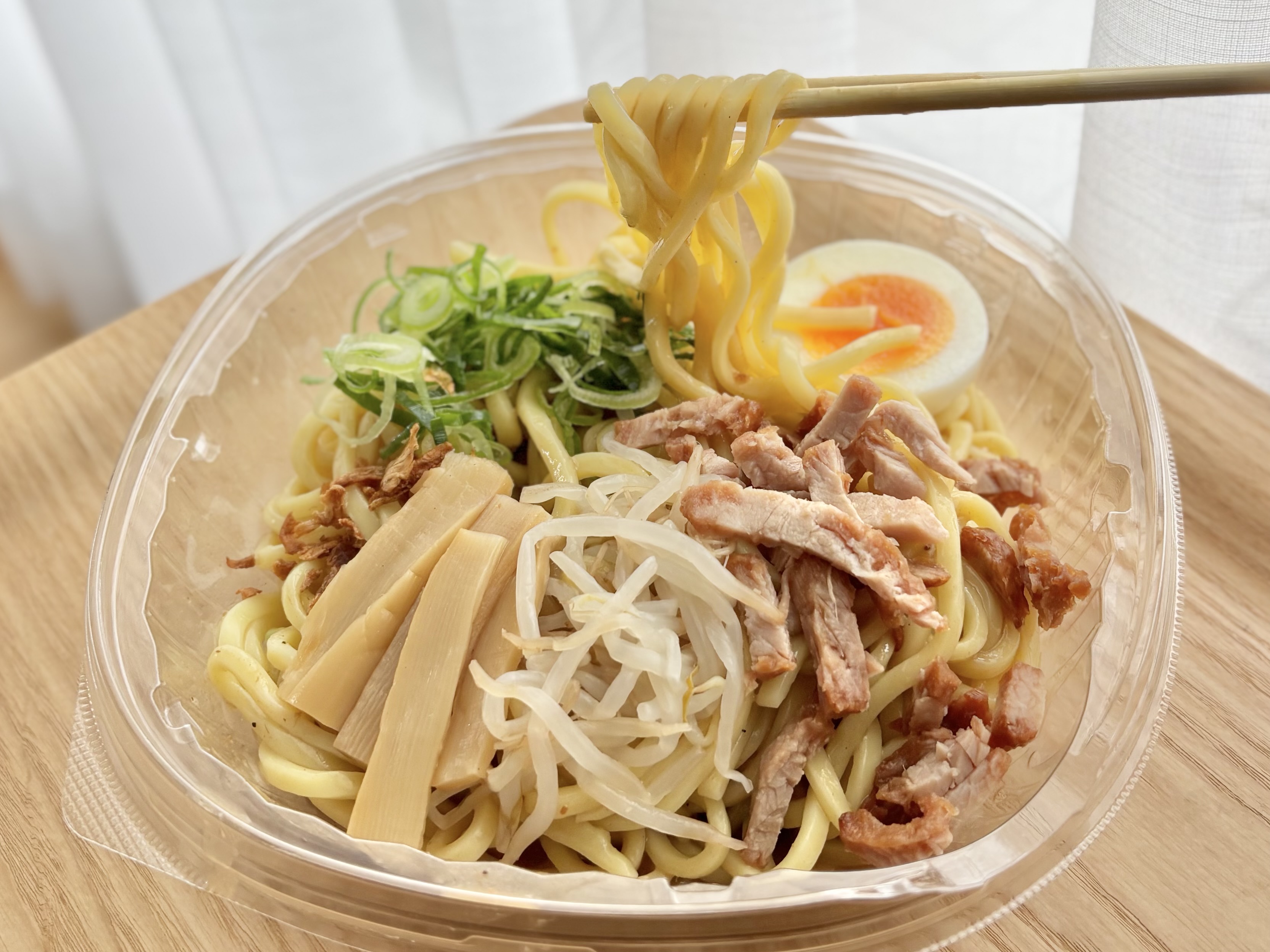 濃厚味が「うまーい！」「昇天」【ファミマ】名店監修の麺が最高すぎるぞ