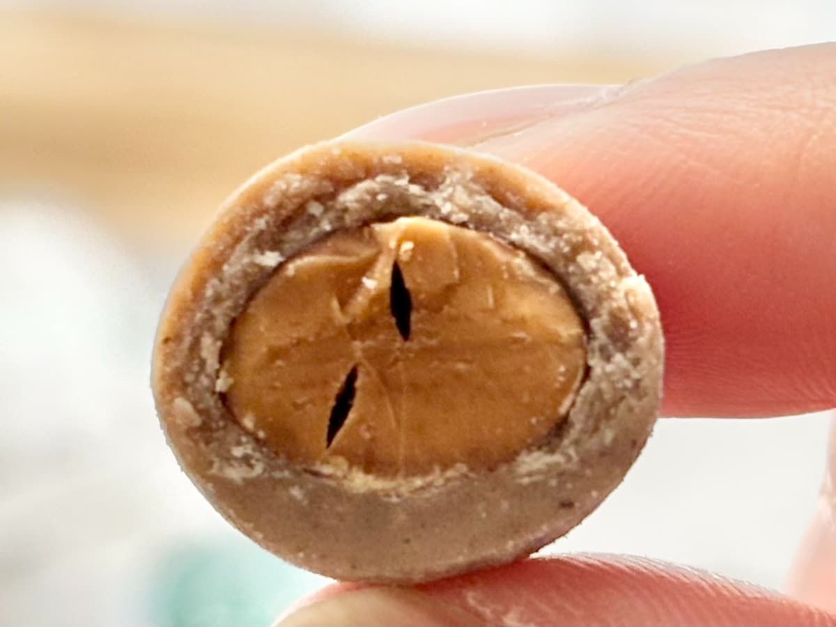 「美味しすぎて止まらない」「4袋買った」【ファミマ】のコラボチョコ