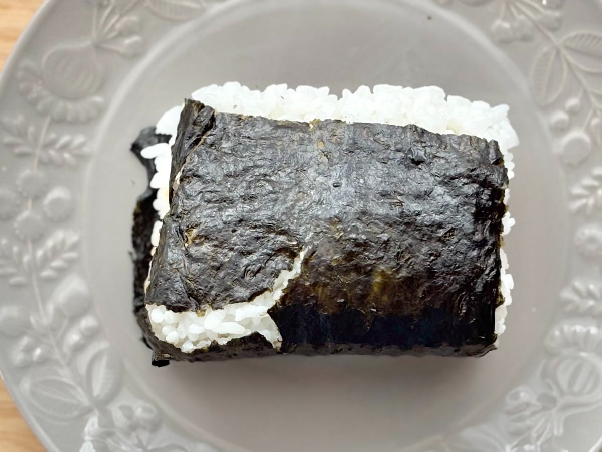 具材が「神アプデされてる」!?【ローソン】の人気おにぎりに新しい味