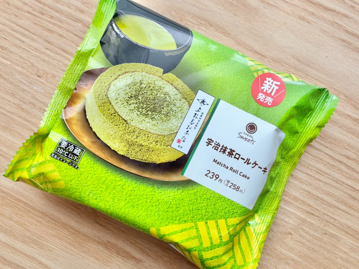 しとふわ＆とろふわのマリアージュ♡【ファミマ】濃厚抹茶のケーキが贅沢