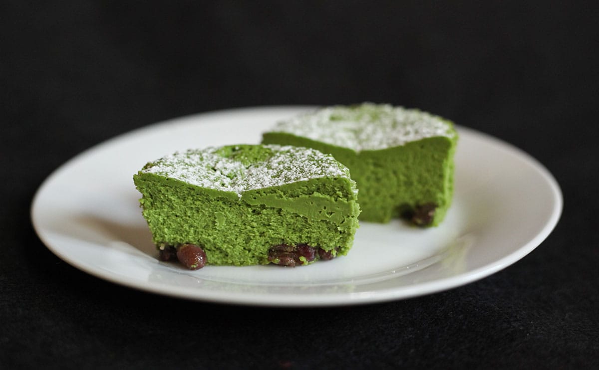 「めっちゃ抹茶」「売ってなくて泣いた」濃厚なめらかな絶品【セブン】スイーツ