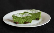 「めっちゃ抹茶」「売ってなくて泣いた」濃厚なめらかな絶品【セブン】スイーツ