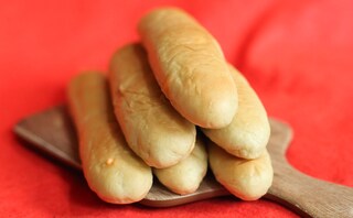 旬のメロンをおやつ感覚で。【セブン】の新作パンが食べやすくて好き