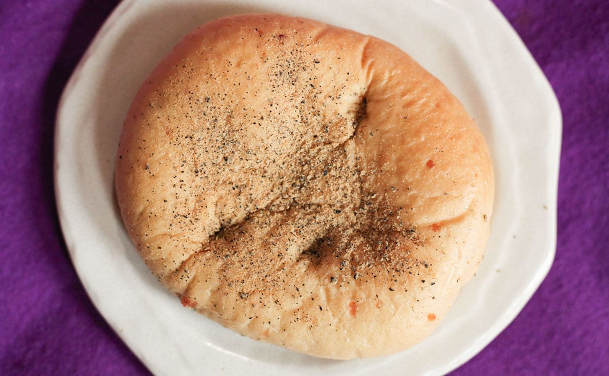 【脳がバグる】セブンの新作パンに騙された!