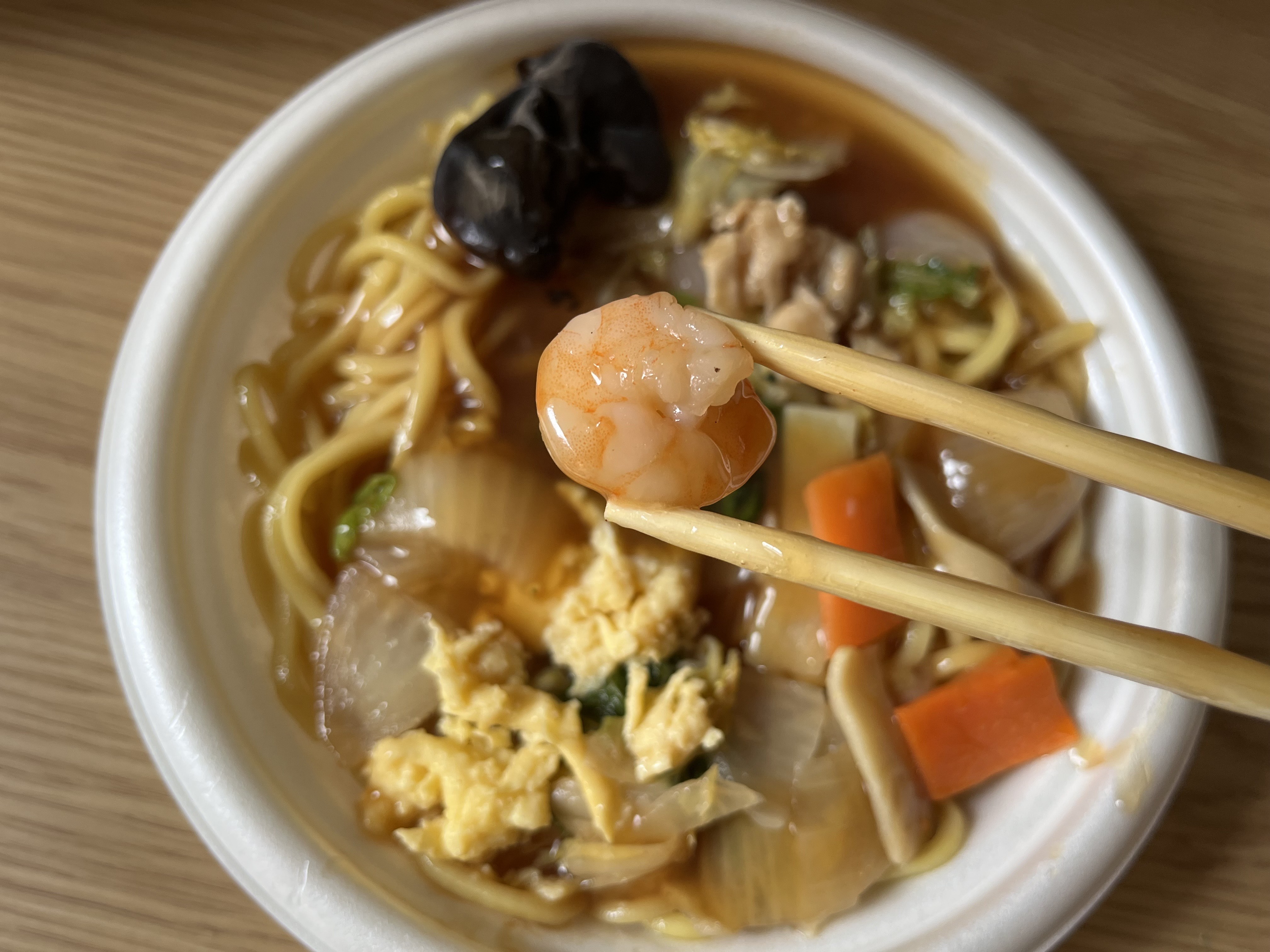 「香ばしすぎ」「具だくさんで本格的」【ファミマ】大阪王将が監修した”うまい麺”が登場！